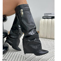 Bota caña alta negro doblez detalle plateado tacon puntilla 10cm    K18  C-127