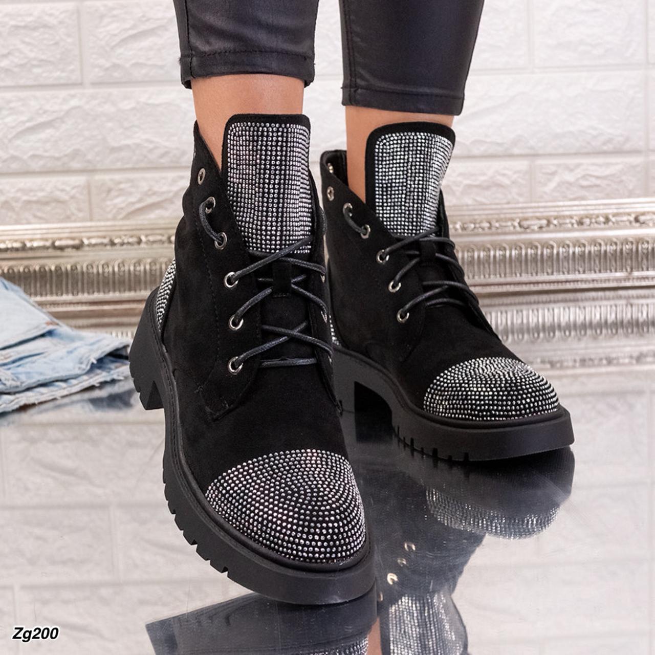 Botin negro apliques plateado brillantes tacon 4cm  A9529  C-13