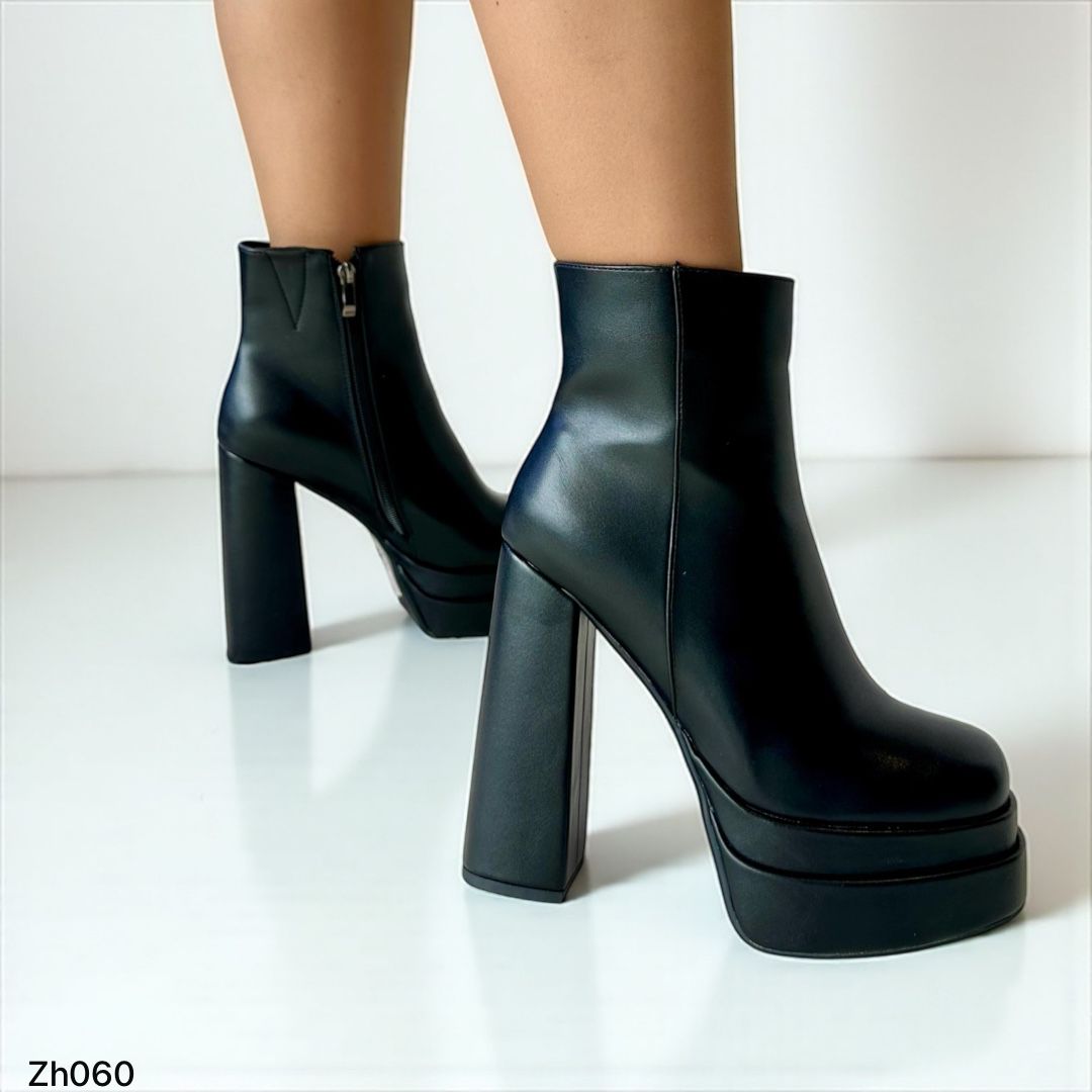 Botin negro plataforma 5cm tacon 14cm  255-037