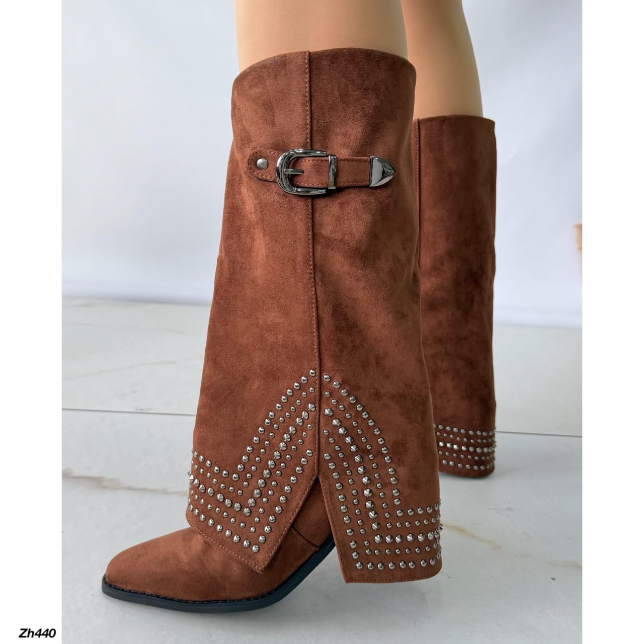 Bota texana café doblez apliques plateado tacon 8cm  HX2997-B0140