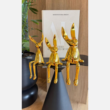 Articulo decorativo conejo dorado pequeño  9cm* 9cm* 28cm