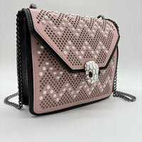 Bolso rosado apliques y cadena plomo  20cm* 7cm* 16cm   C- 23195