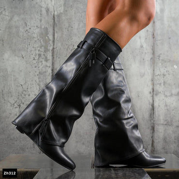 Bota caña alta negro doblez detalle cierre lateral tacon corrido 8cm  G690  C-94