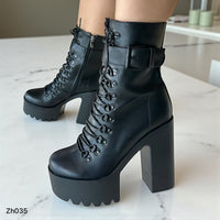 Botin negro plataforma 5cm tacon 13cm  255-143
