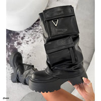 Bota caña media negro doblez detalle bolsillos suela 6cm  K37  C-149