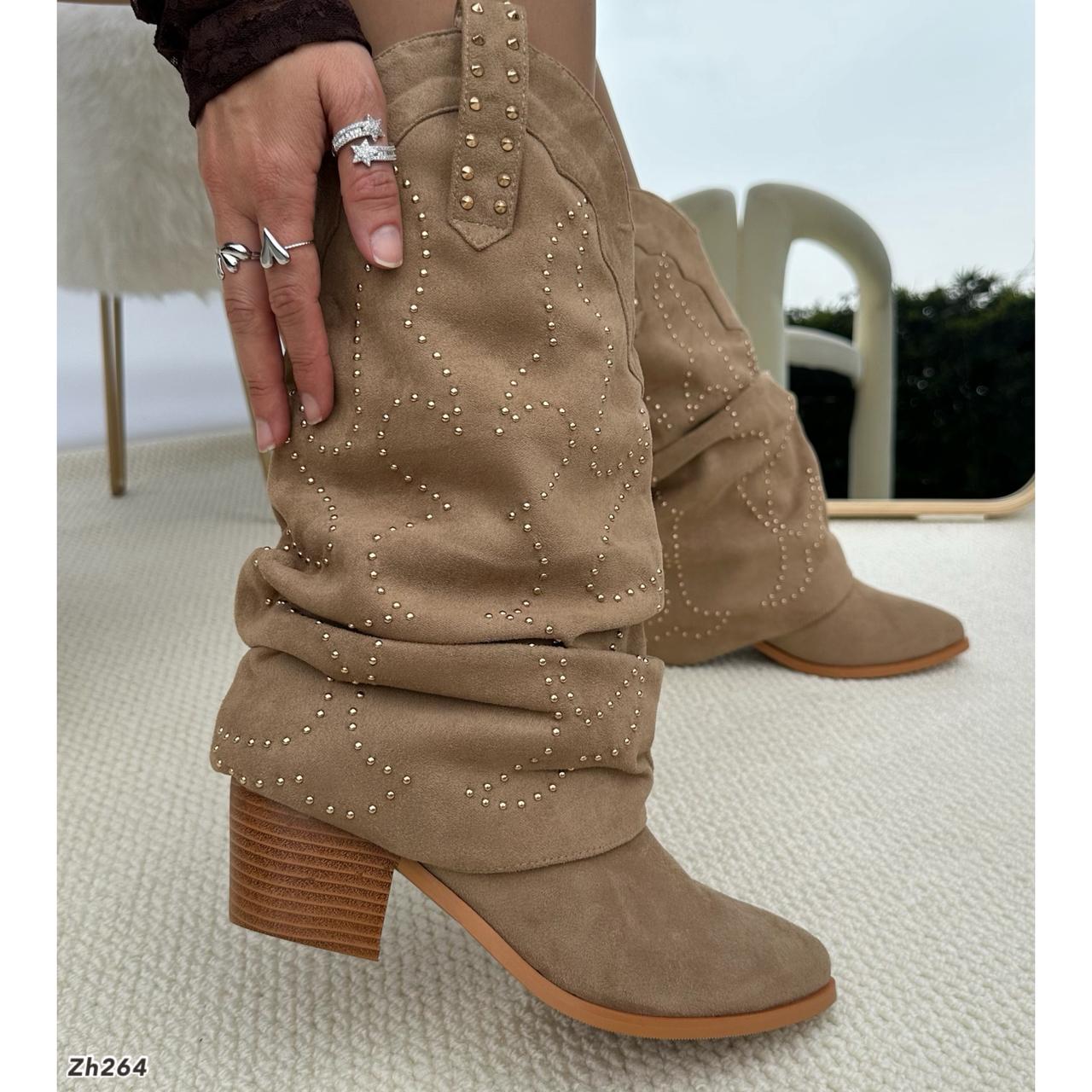 Bota texana beige doblez apliques dorado tacon 6cm  255-074