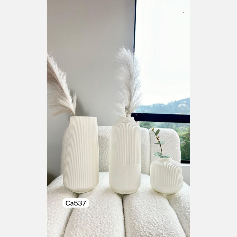 Jarron florero PP blanco alto   15cm* 15cm* 8.5cm