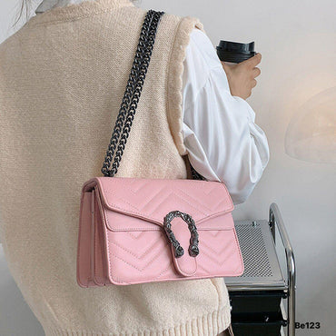 Bolso rosa aplique y cadena plomo   25cm*  15cm  A-372  C-B