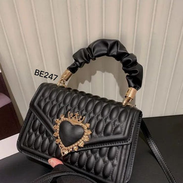 Bolso textura negro aplique dorado  23cm*  15cm   BAG18  C-B