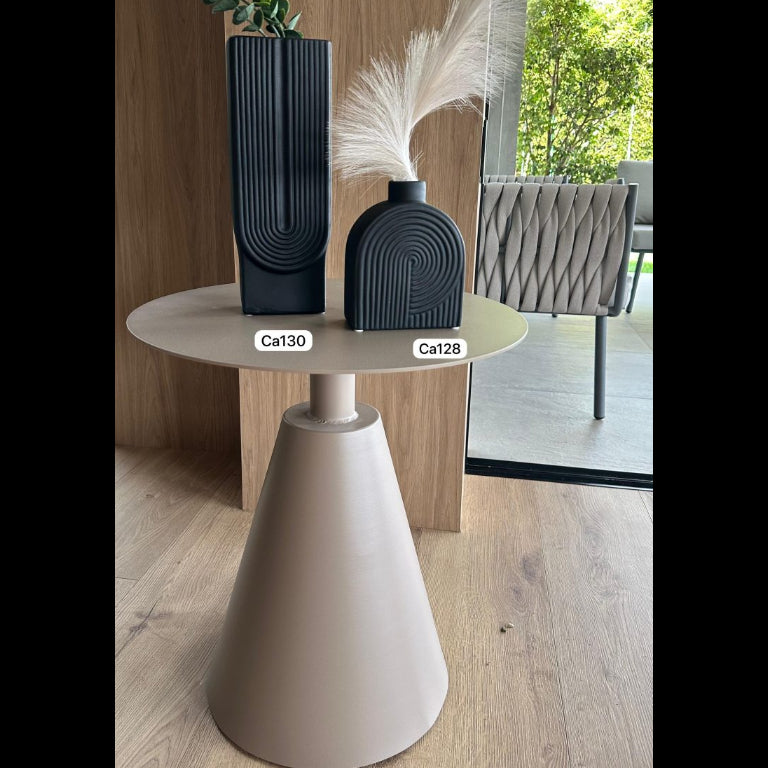 Jarron negro textura p ceramica  13cm* 6.5cm* 17cm