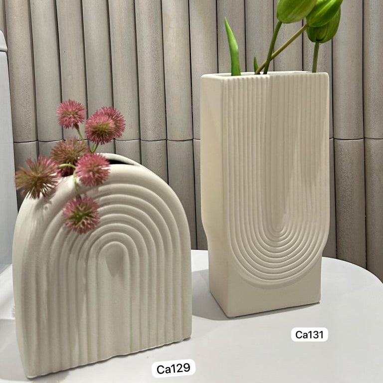 Jarron blanco textura n ceramica  16cm* 9cm* 18cm