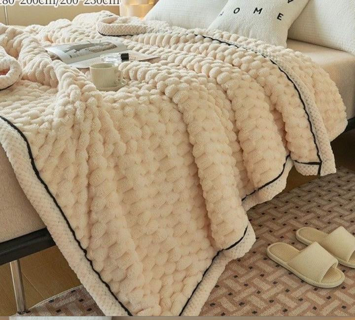 Cobija beige borde blanco 200cm* 230cm