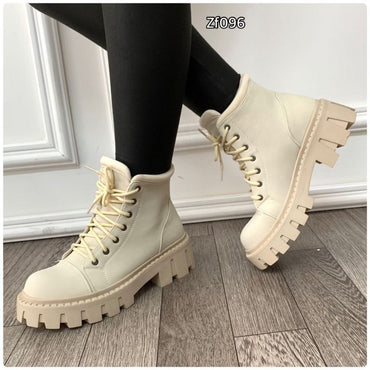 Botin beige suela 4cm     8591     C40