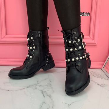 Botin negro aplique perlas suela 3cm  566-1   C13