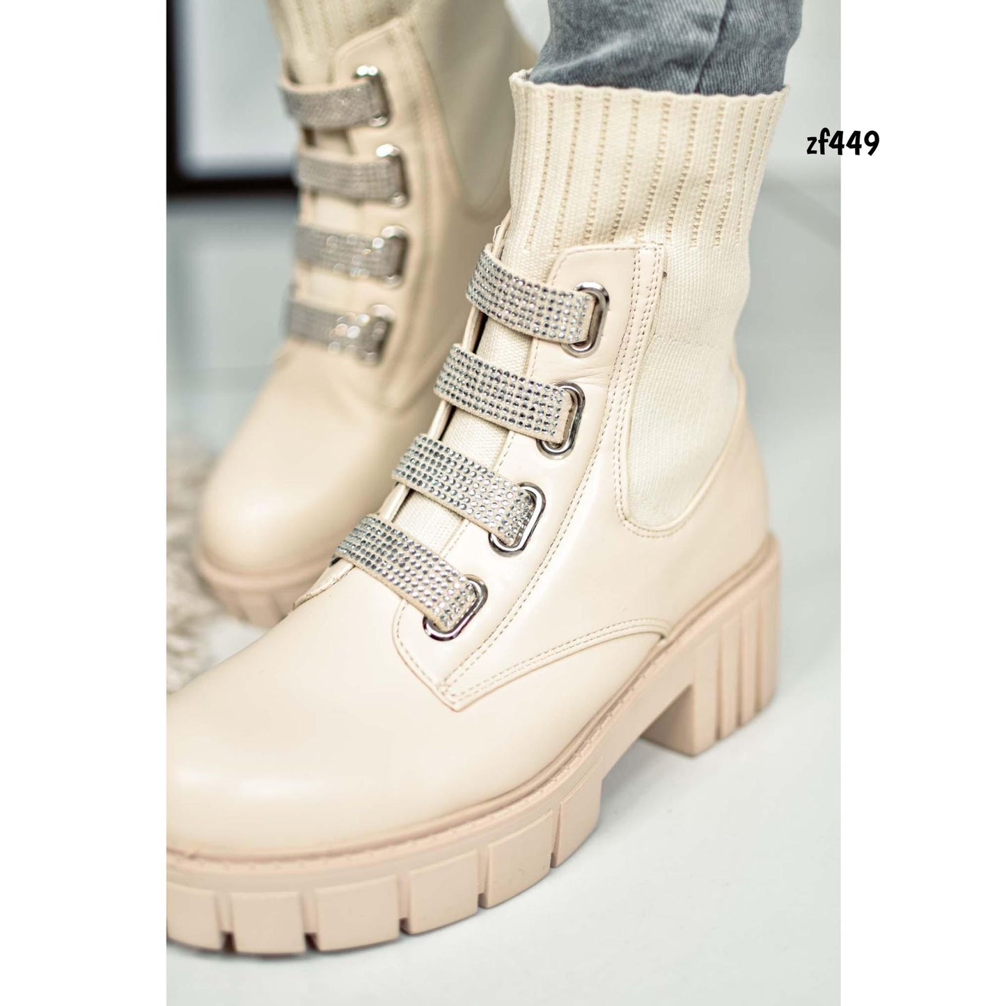 Botin beige aplique brillantes suela 4cm    LQ-58   C7