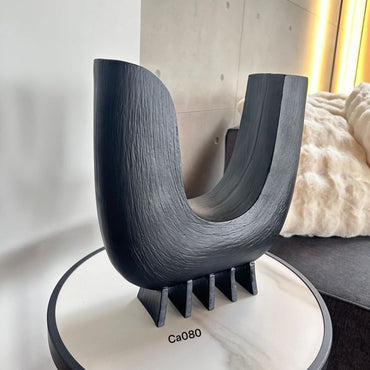 Articulo decorativo negro resina   34cm* 10.5cm* 35cm