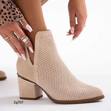 Botin beige detalle dorado tacon 7cm  R626  C-81