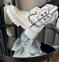Botin texano blanco apliques plomo detalles negro tacon 5cm   IS14-065