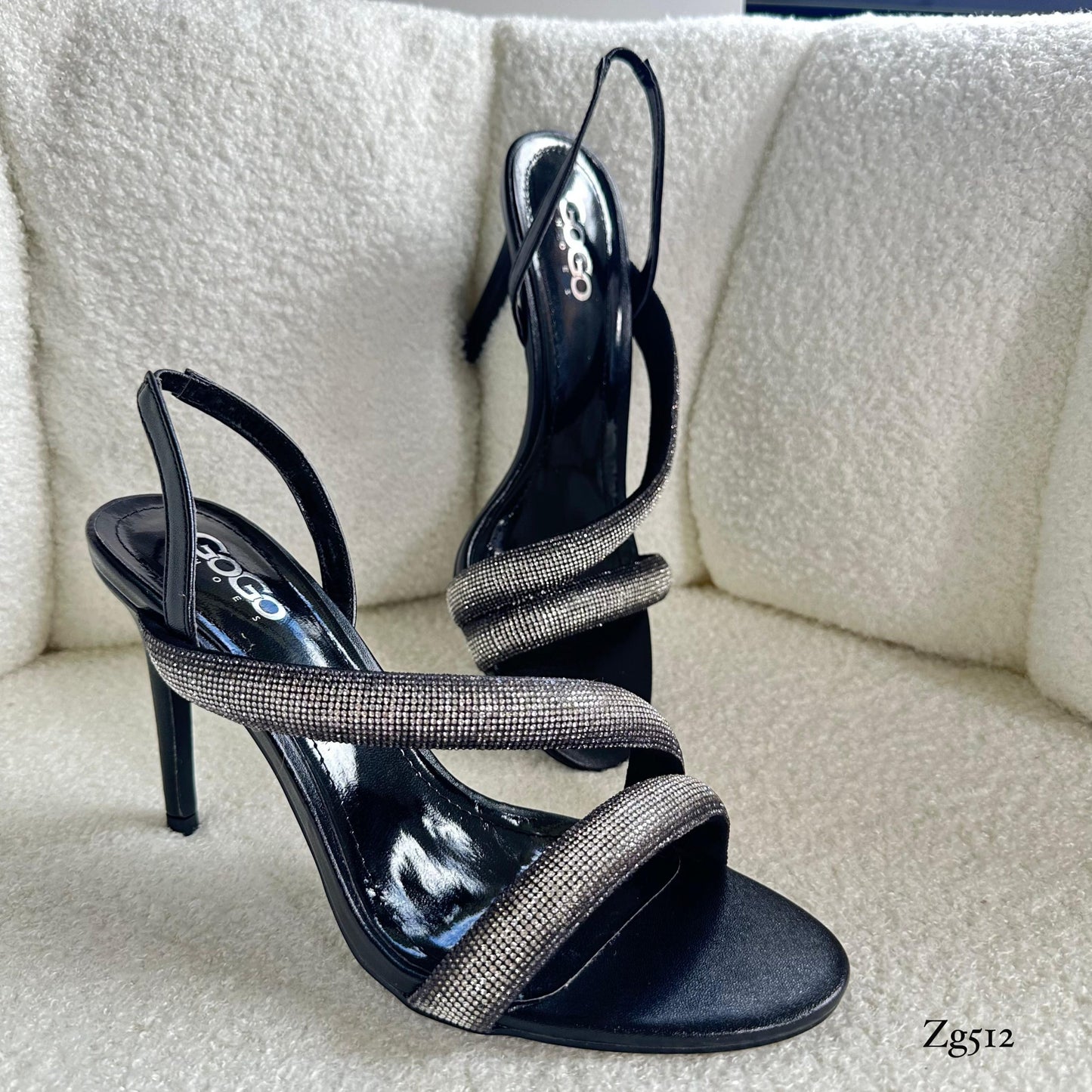 Sandalia negro apliques plateado tacon 10cm  H70-7  C-99