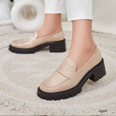 Zapato beige apliques brillantes suela negro tacon 6cm  2645-2  C-84
