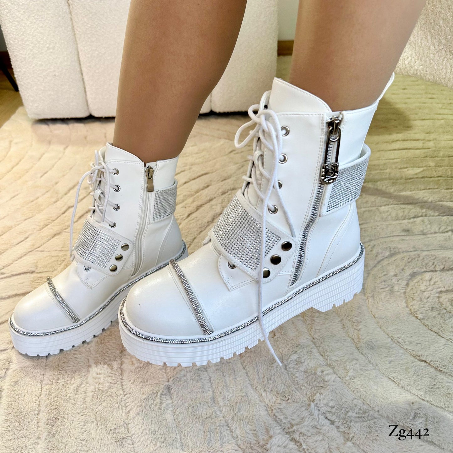 Botin blanco apliques plateados brillantes suela 4cm  H298-A5370  C-F