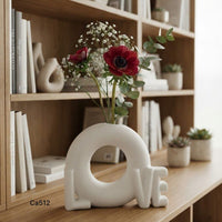 Jarron blanco mate LOVE  22,5cm* 19cm