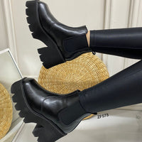 Botin negro tacon 8cm   6068-9  C-3