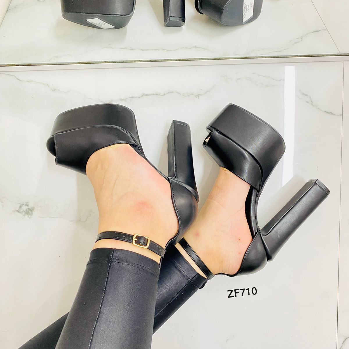 Sandalia negra tacon 14cm  H9025   C-51