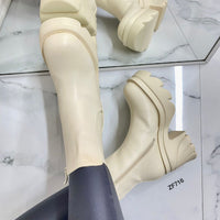 Botin beige tacon 8cm  Y2027   C-24