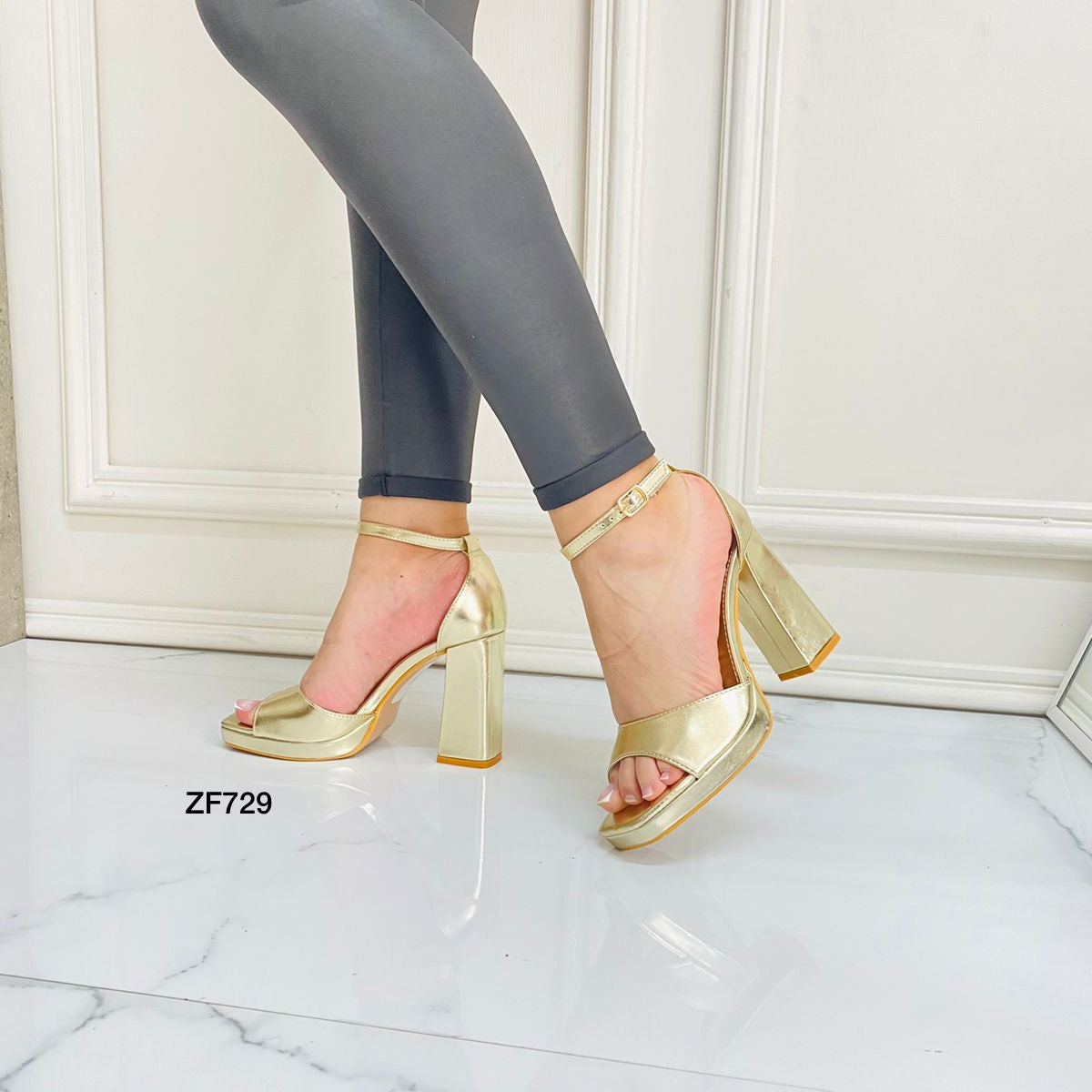 Sandalia dorada tacon 10cm   Y563   C-54