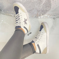 Tenis blanco apliques negros brillantes suela 2cm  1201  C-67