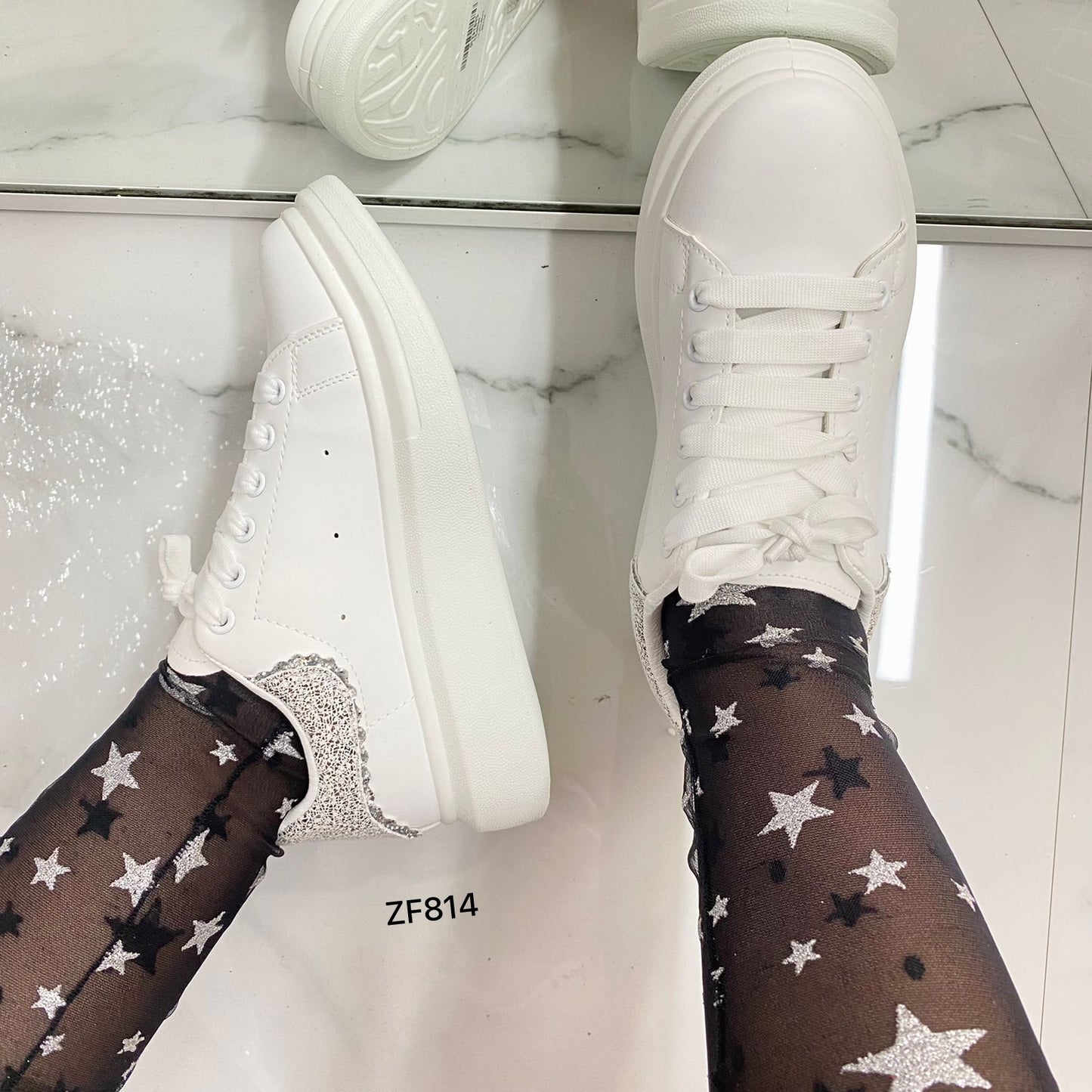 Tenis blanco apliques plateados suela 3cm  RA41  C-69