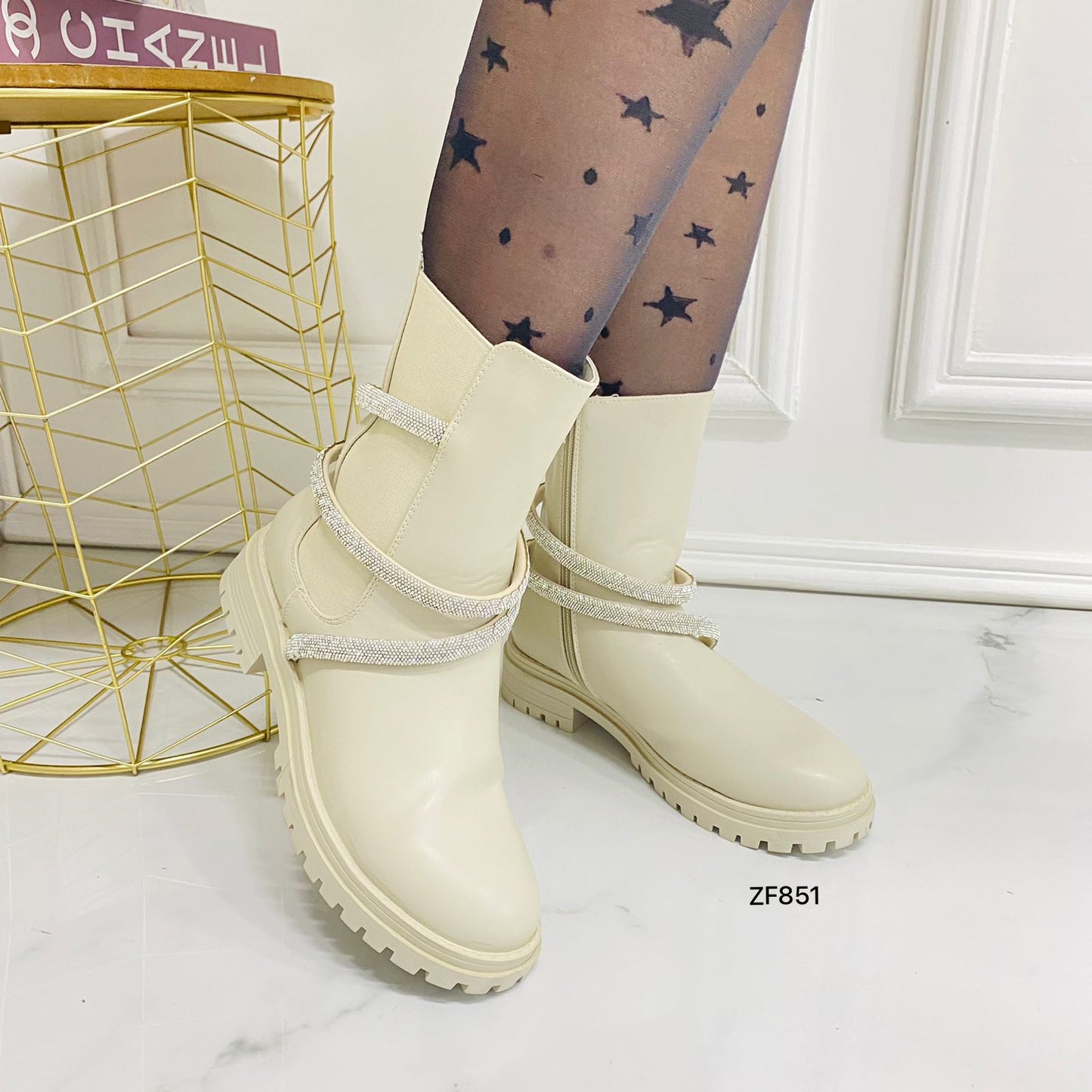 Botin beige aplique brillantes suela 3cm   D-109    C-63