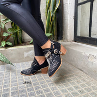 Botin negro apliques plateados correas tacon 7cm  YZ19-192  C-64