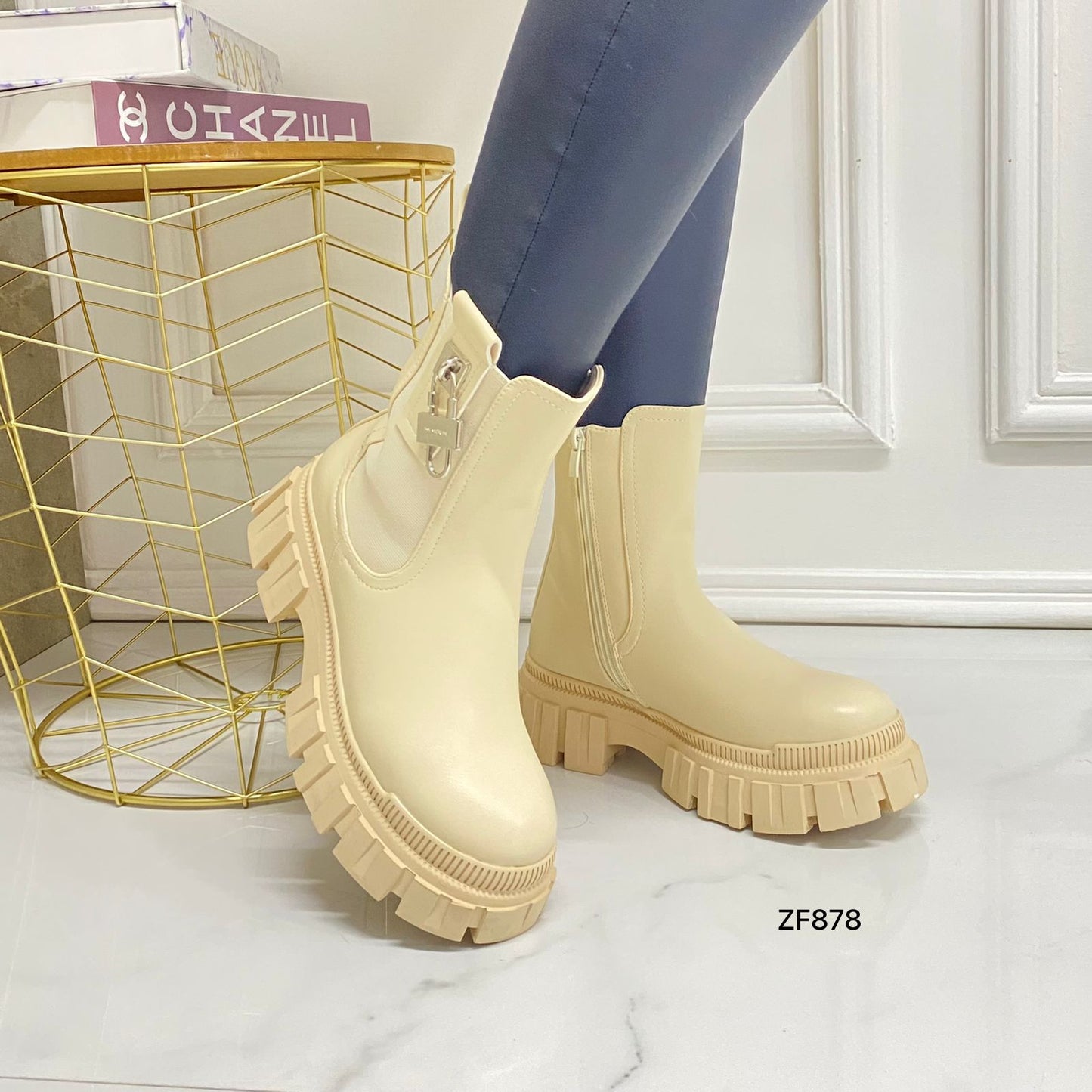 Botin beige aplique plateado suela 5cm  DH78-1    C-38