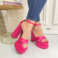 Sandalia fucsia plataforma 5cm tacon 15cm   SAN004