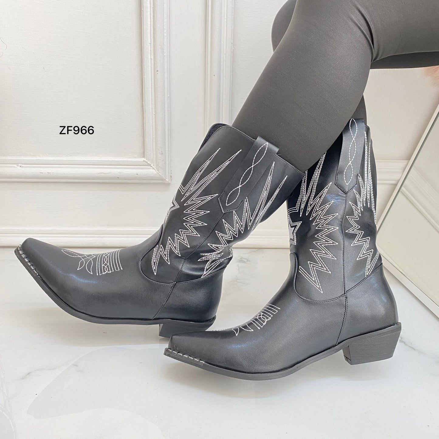 Bota texana negra tacon 4cm  BOT013C  C-1