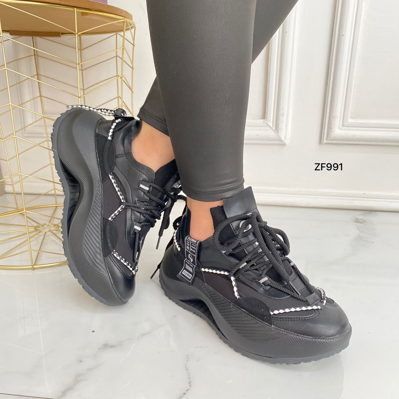 Tenis negros suela 5cm  TN11#  C-1