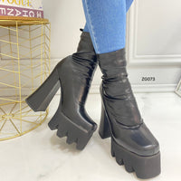 Botin negro plataforma 5cm tacon 14cm  B-62  C-1