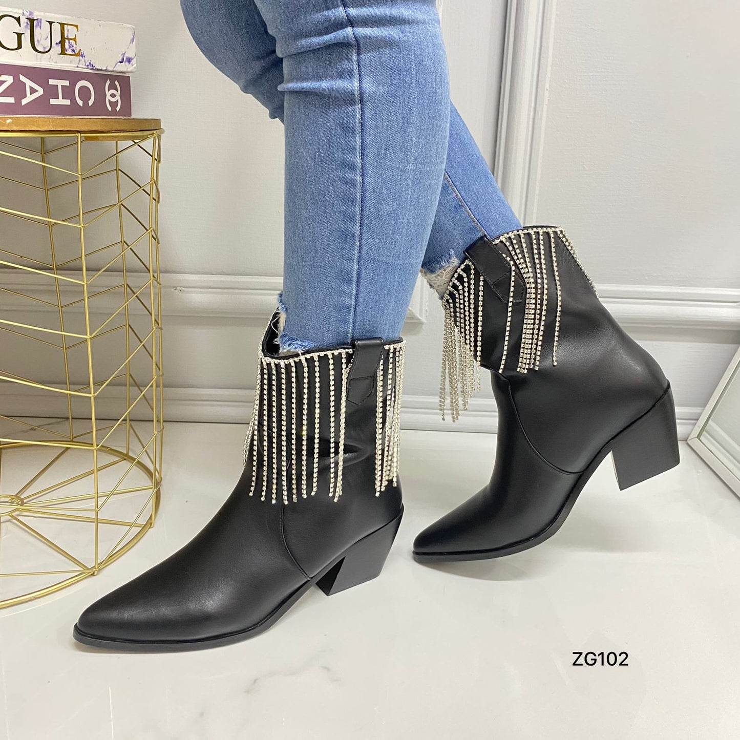 Botin negro apliques brillantes tacon 6cm  BO-02#  C-4