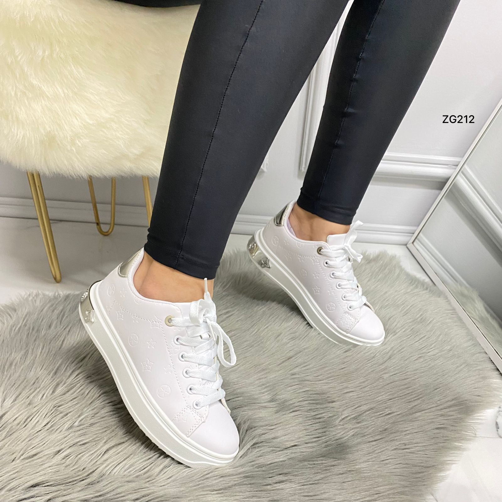 Tenis blanco detalle plateado suela 3cm  SL-1001   C-8