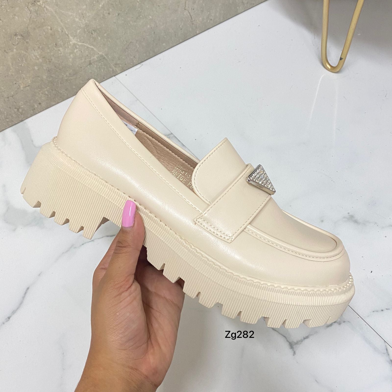 Mocasine beige aplique plateado brillante suela  4cm  NN313 C-30