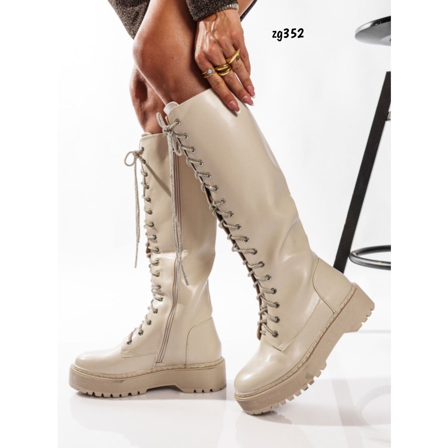 Bota caña alta beige cordones apliques brillantes suela 4cm  2023-N20  C-44