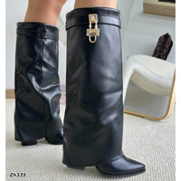 Bota caña alta negro doblez detalle dorado tacon 9cm  A9532  C-122