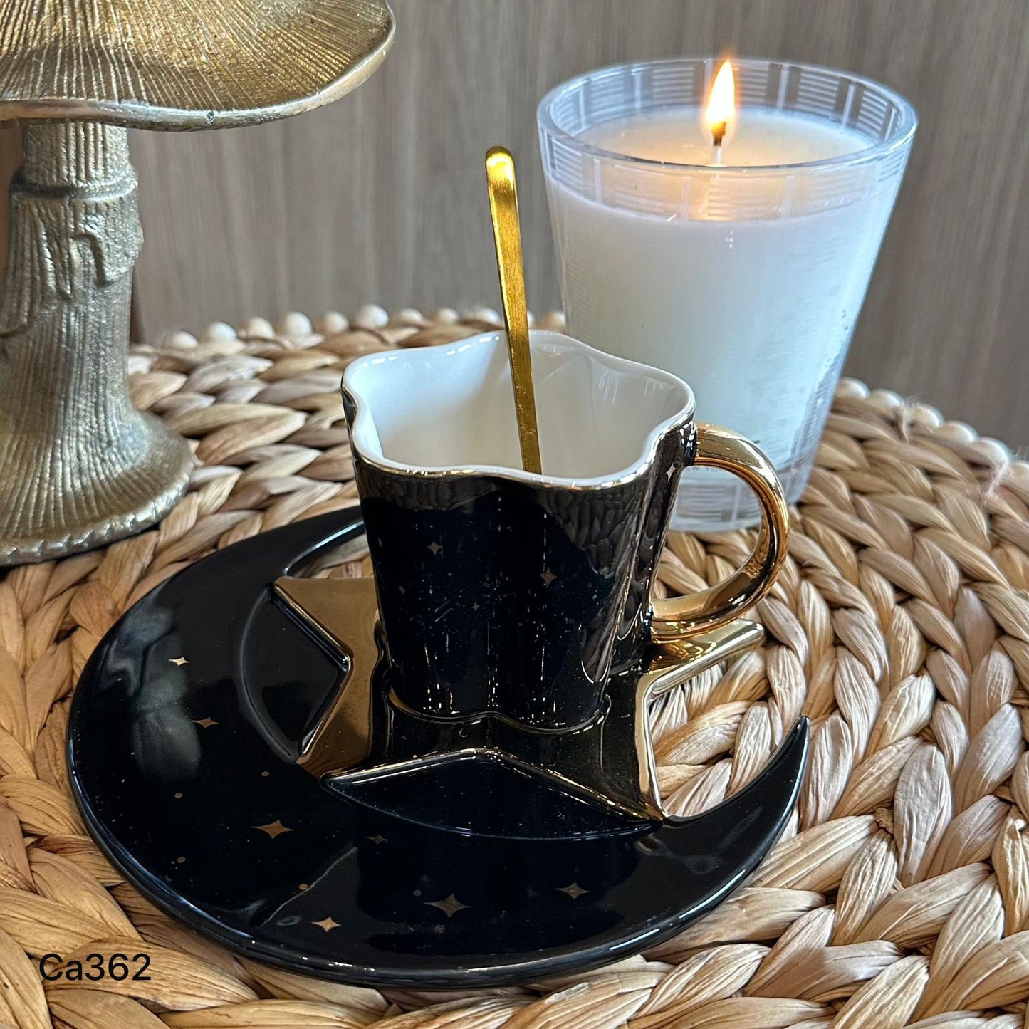 Taza plato luna negro detalles dorado  120ml
