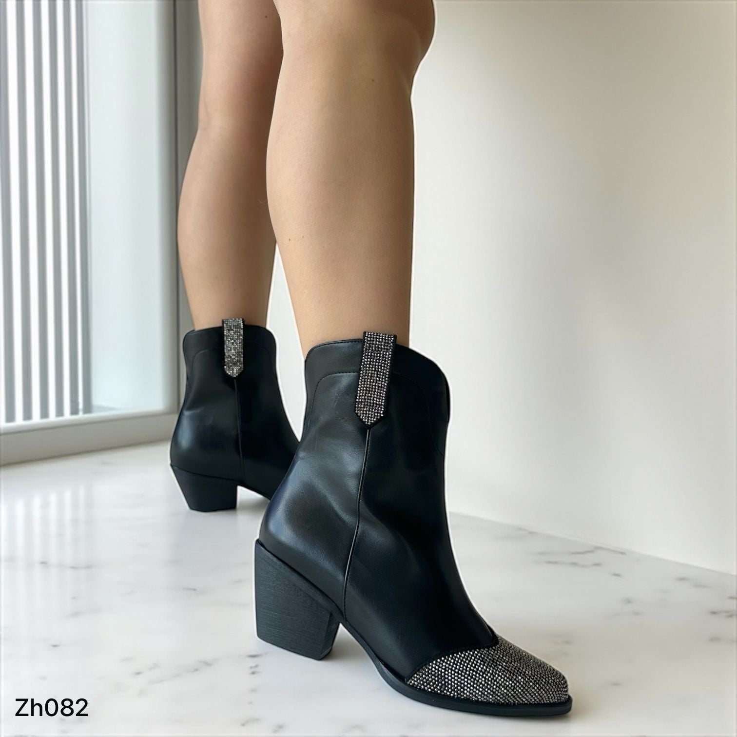 Botin texano negro apliques plateado brillantes  HX2693-B9493