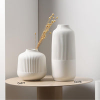 Jarron blanco ceramica pequeño 13cm* 14,6cm