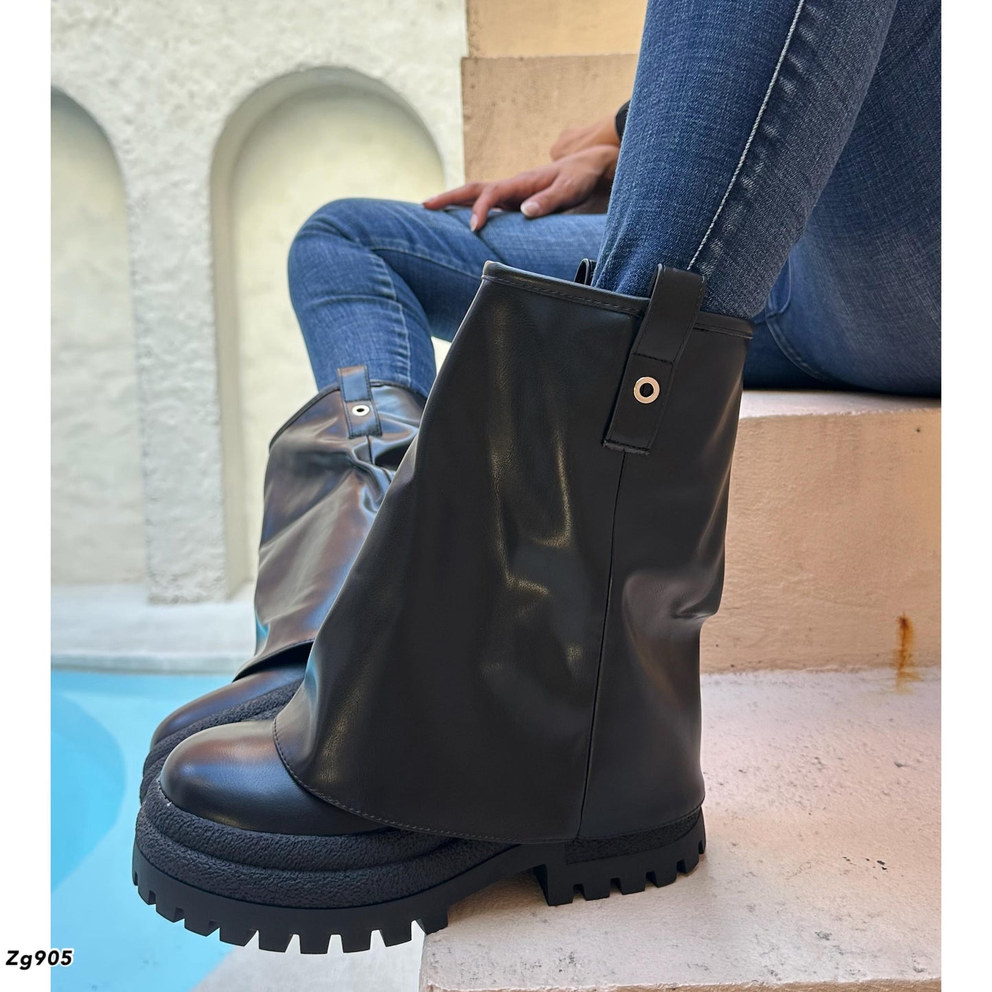 Botin negro doblez suela  6cm  2P9A-AX3435-06  C-24