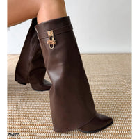 Bota caña alta café doblez detalle dorado tacon 10cm  A9532  C-150