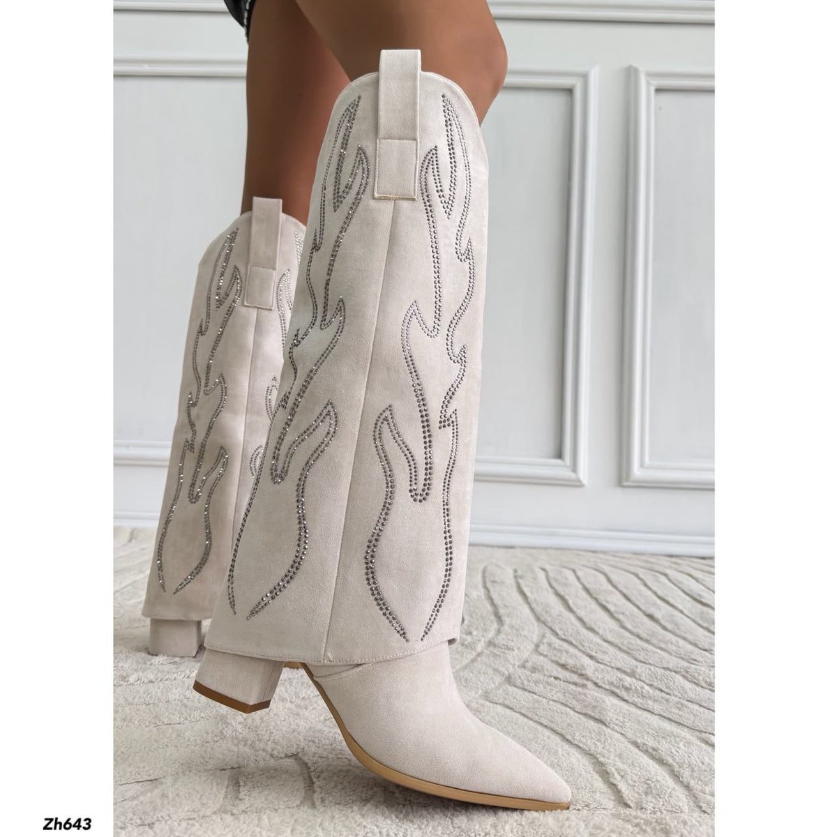 Bota caña alta beige doblez apliques plateado tacon 7cm   HX3360-C1783